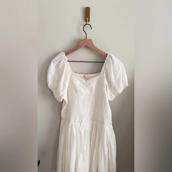 Ivy City Co Marigold Dress in White Eyelet - Picture 7 of 7